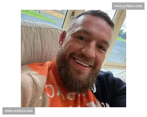 UFC世纪恩怨对决回顾小鹰压制嘴炮背后折射的格斗时代变迁